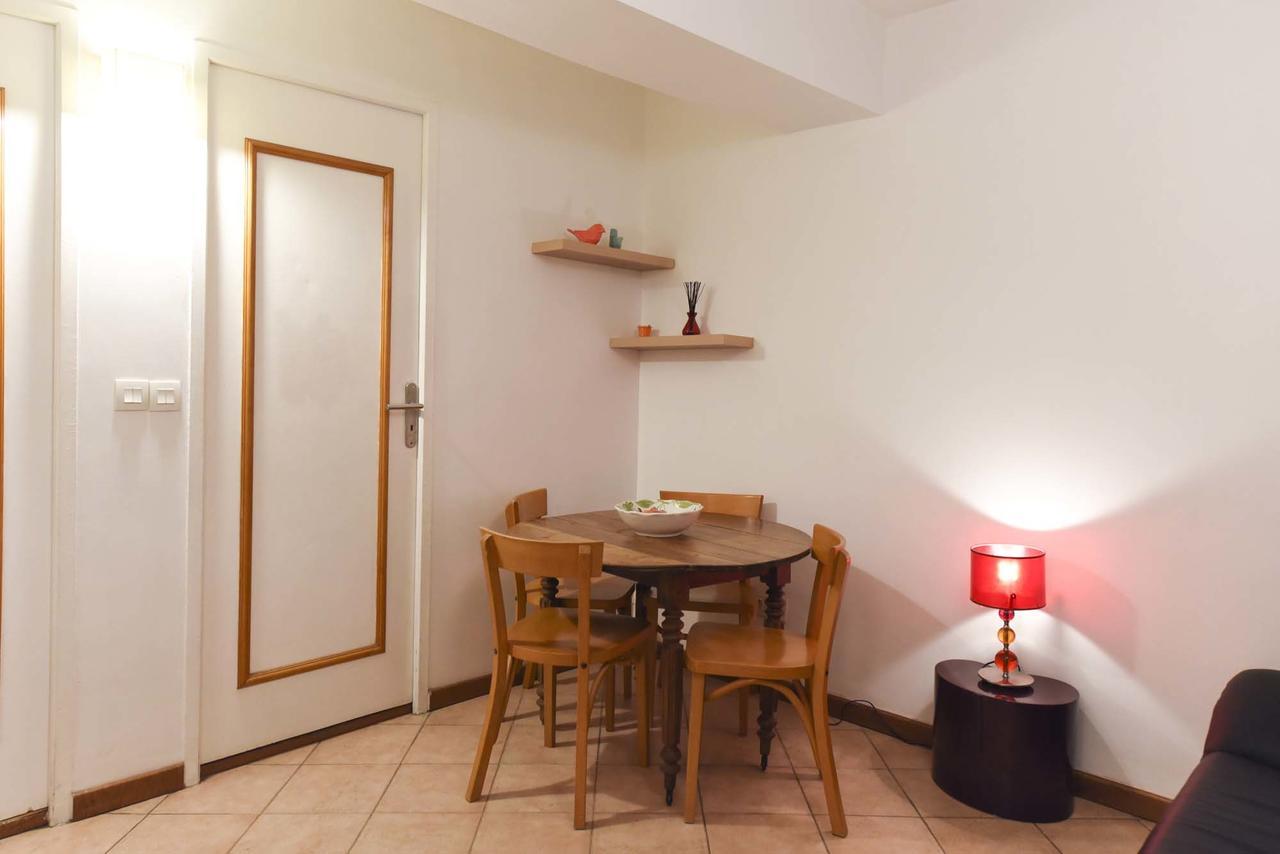 Veeve - Montorgeuil Cosy Apartment Paris Bagian luar foto